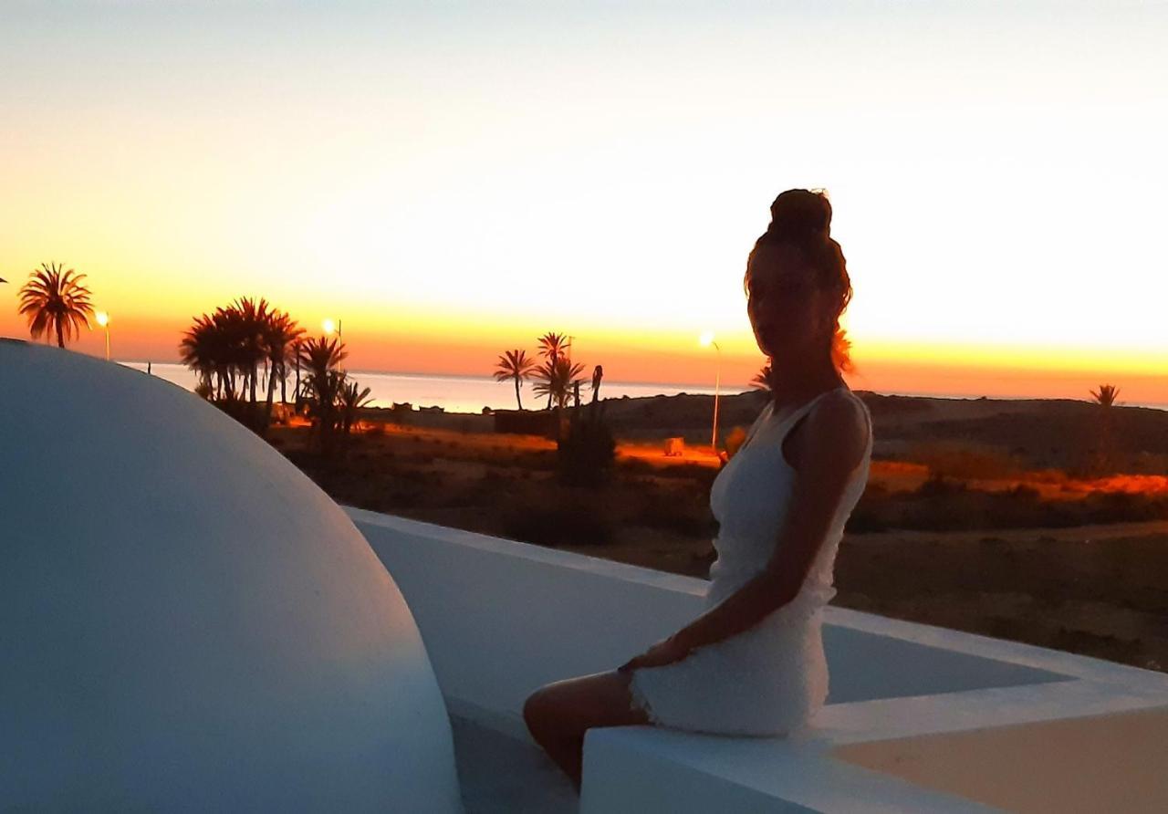 לינה וארוחת בוקר Mezrane Dar Chick Yahia Ile De Djerba מראה חיצוני תמונה