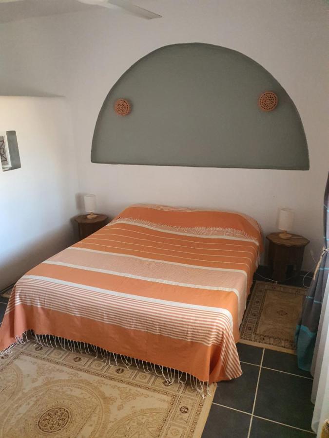 לינה וארוחת בוקר Mezrane Dar Chick Yahia Ile De Djerba מראה חיצוני תמונה