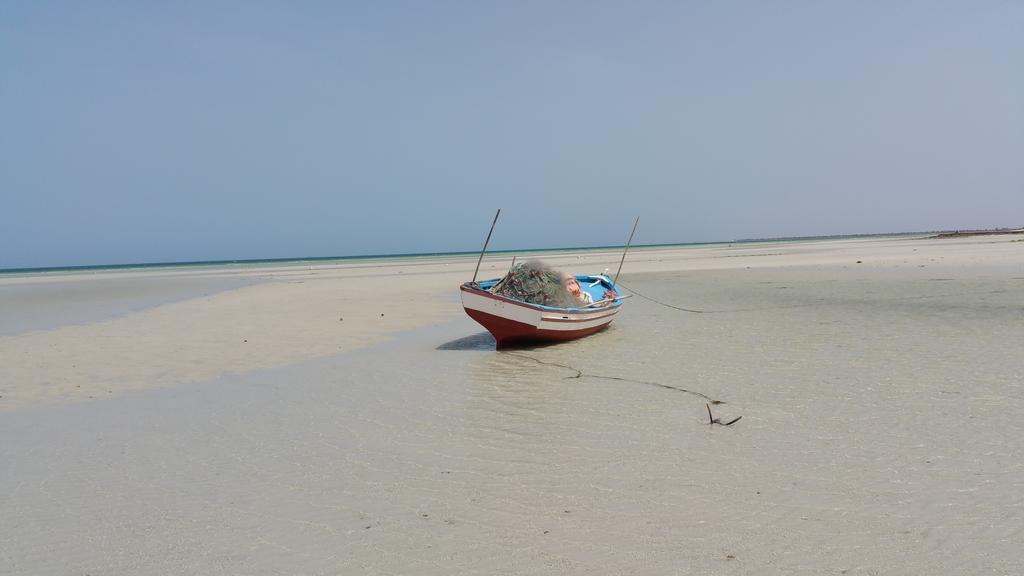 לינה וארוחת בוקר Mezrane Dar Chick Yahia Ile De Djerba מראה חיצוני תמונה
