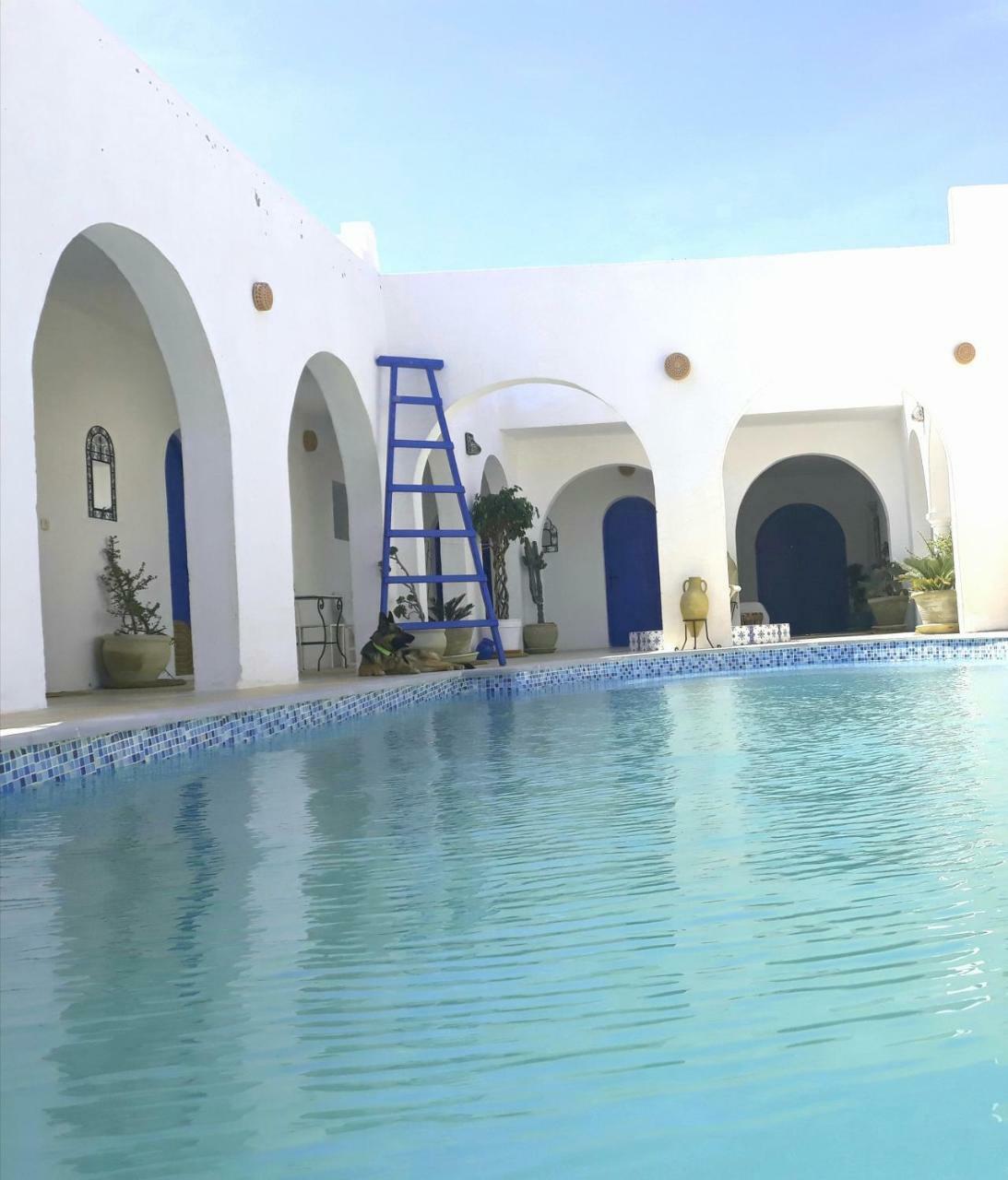 לינה וארוחת בוקר Mezrane Dar Chick Yahia Ile De Djerba מראה חיצוני תמונה